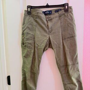 Forest green cargo denim pants from Hollister - Summer Closet Cleanout